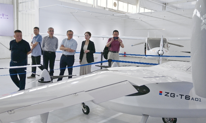 中国航空运输协会赴宝运莱调查调研